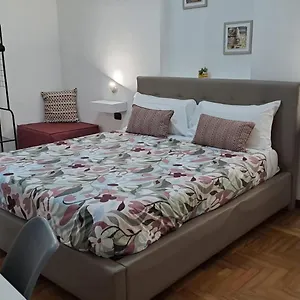 Royal Poerio Guest house